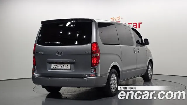 Hyundai Starex 2013 — фото 2