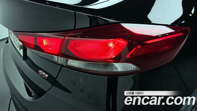 Hyundai AVANTE 2016 — фото 9