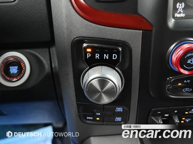 Dodge Ram Pick Up 2017 — фото 9
