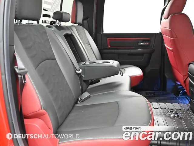 Dodge Ram Pick Up 2017 — фото 12