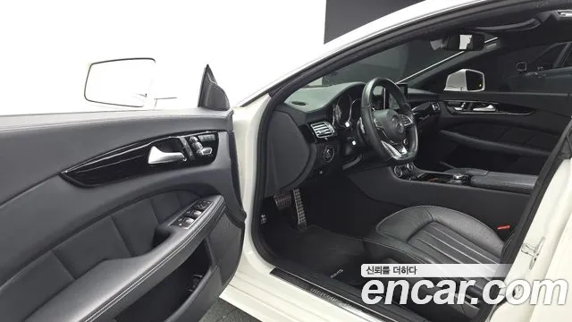 Mercedes-Benz CLS-Class 2017 — фото 11