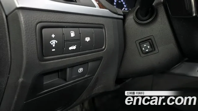 Hyundai Genesis 2016 — фото 12