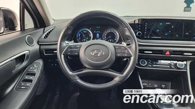 Hyundai Sonata 2020 — фото 13