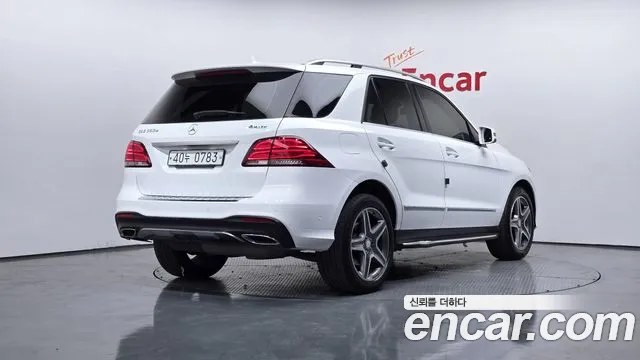 Mercedes-Benz GLE-Class 2016 — фото 2