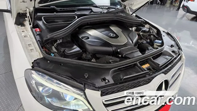 Mercedes-Benz GLE-Class 2016 — фото 6