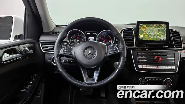 Mercedes-Benz GLE-Class 2016 — фото 12