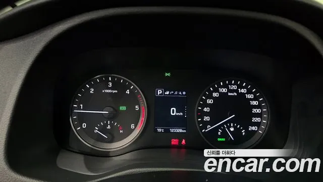 Hyundai Tucson 2017 — фото 11