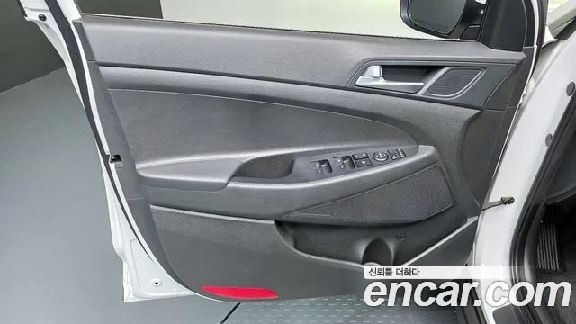 Hyundai Tucson 2017 — фото 14