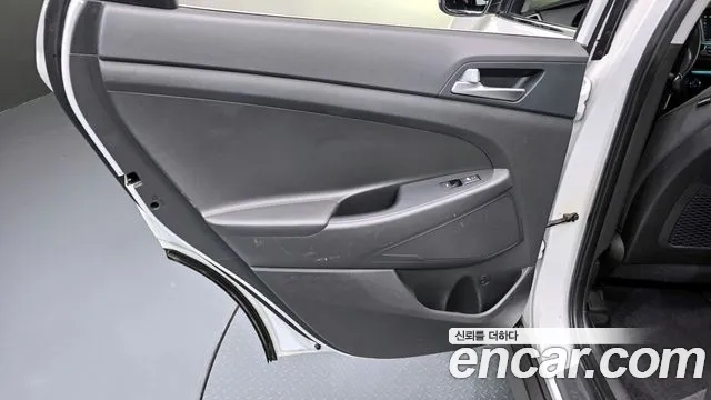 Hyundai Tucson 2017 — фото 15