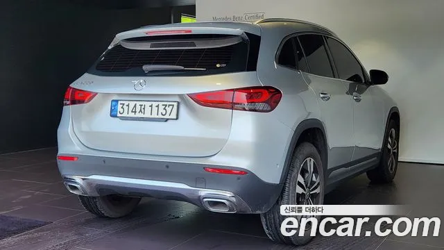 Mercedes-Benz GLA-Class 2021 — фото 2