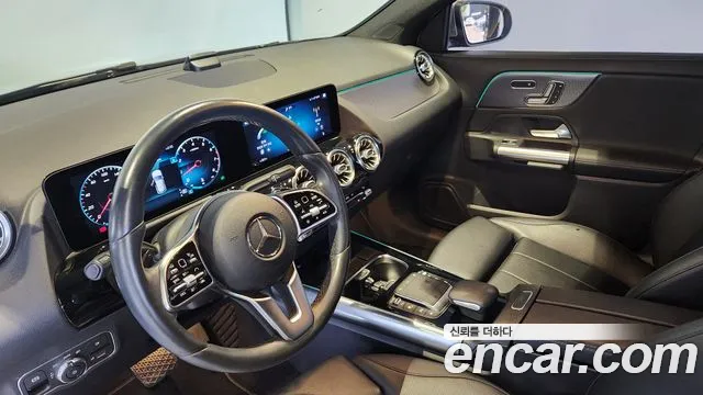 Mercedes-Benz GLA-Class 2021 — фото 9
