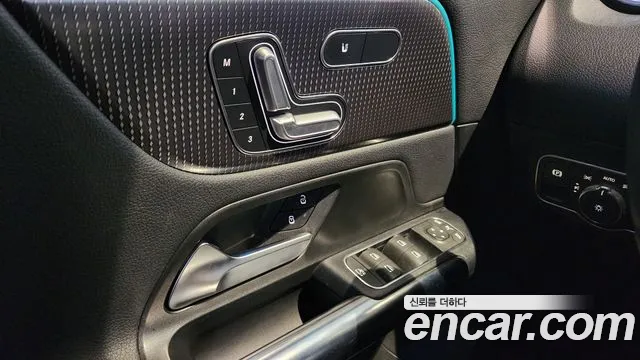 Mercedes-Benz GLA-Class 2021 — фото 15