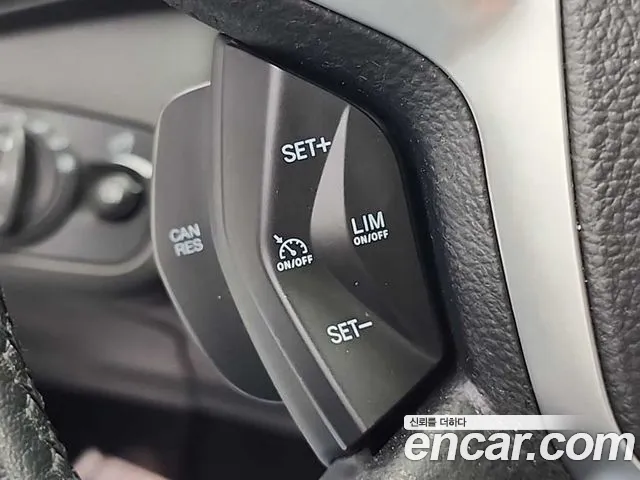 Ford Kuga 2016 — фото 12