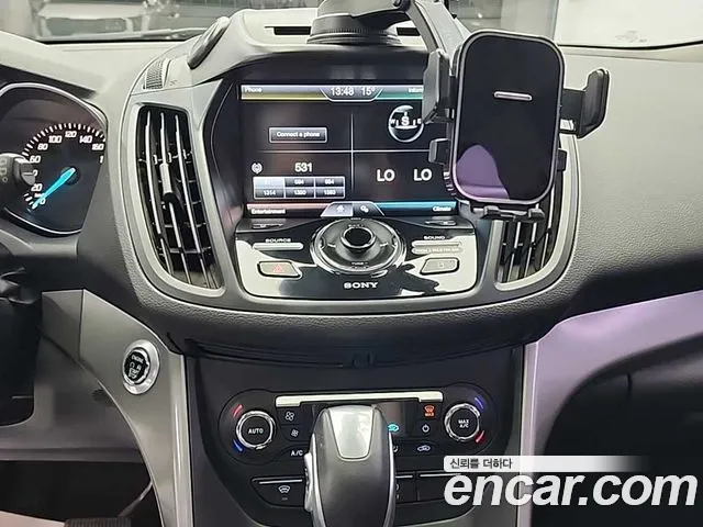 Ford Kuga 2016 — фото 13