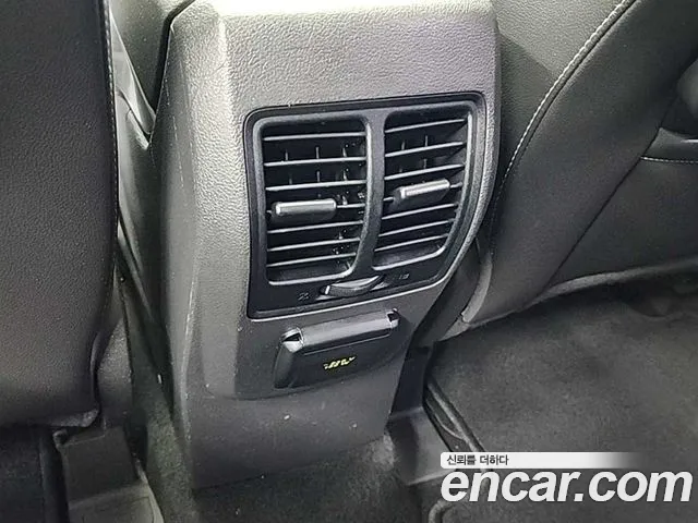 Ford Kuga 2016 — фото 18