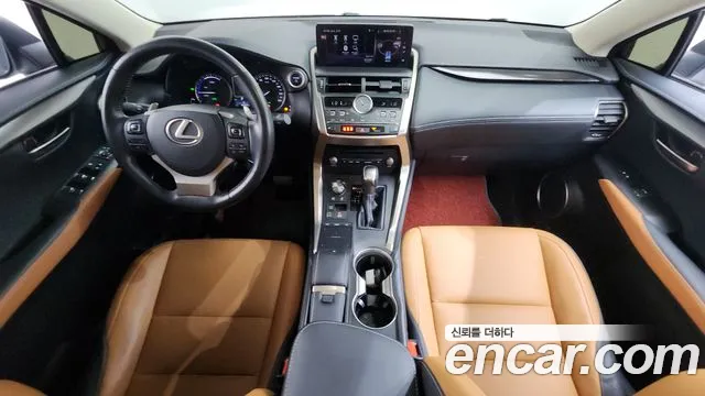 Lexus NX 2019 — фото 10