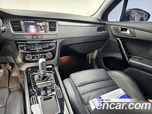 Peugeot 508 2015 — фото 10