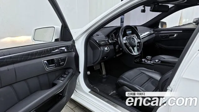 Mercedes-Benz E-Class 2013 — фото 10
