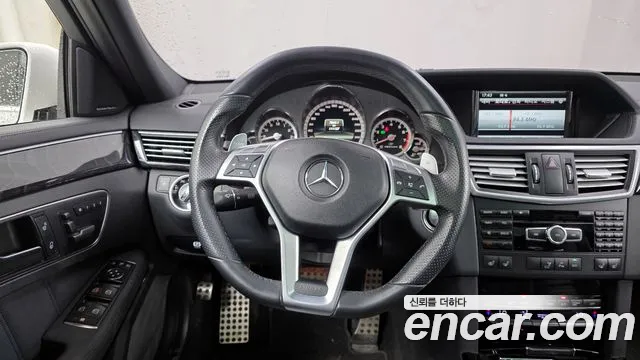 Mercedes-Benz E-Class 2013 — фото 13