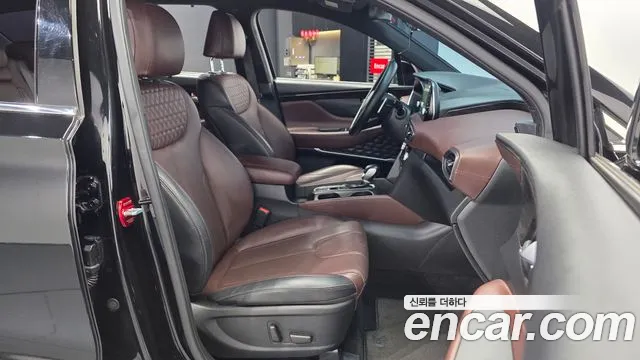 Hyundai Santafe 2019 — фото 17