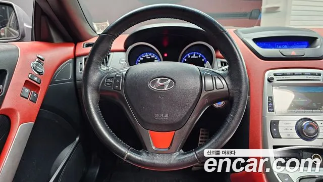 Hyundai Genesis 2010 — фото 12