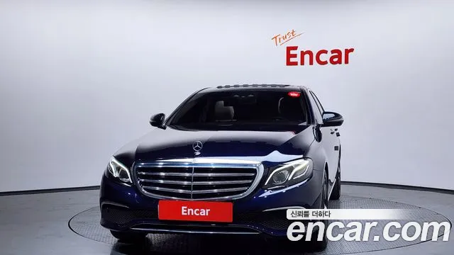Mercedes-Benz E-Class 2017 — фото 3