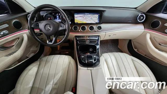 Mercedes-Benz E-Class 2017 — фото 7