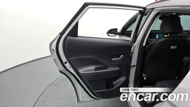Hyundai Kona 2025 — фото 15