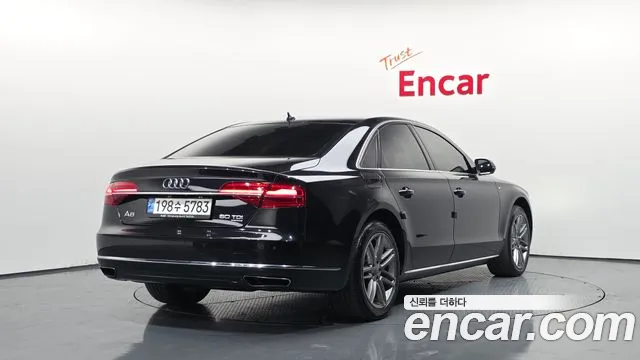 Audi A8 2015 — фото 2