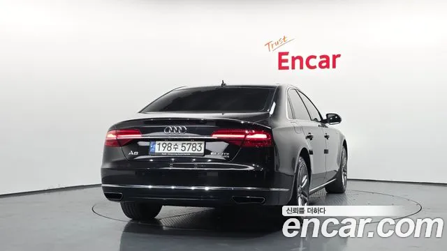 Audi A8 2015 — фото 4