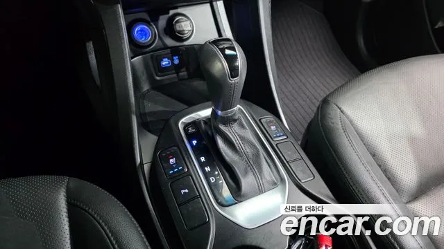 Hyundai Santafe 2016 — фото 12