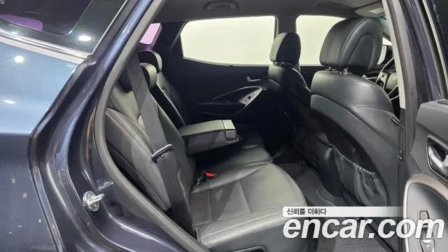 Hyundai Santafe 2016 — фото 18