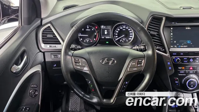 Hyundai Santafe 2016 — фото 19