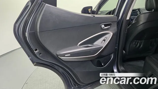 Hyundai Santafe 2016 — фото 15