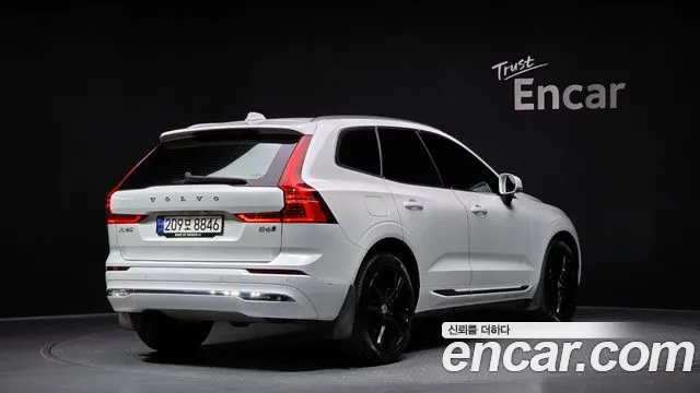 Volvo XC60 2023 — фото 2