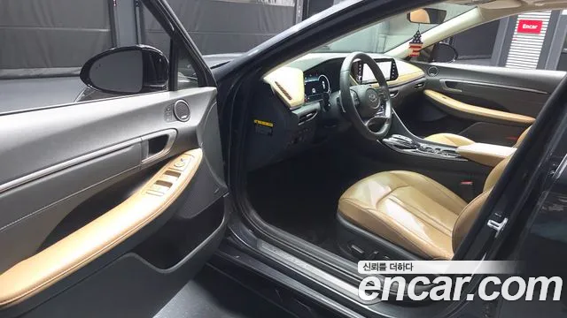 Hyundai Sonata 2020 — фото 10