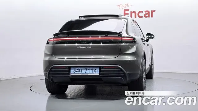 Porsche Macan 2025 — фото 4