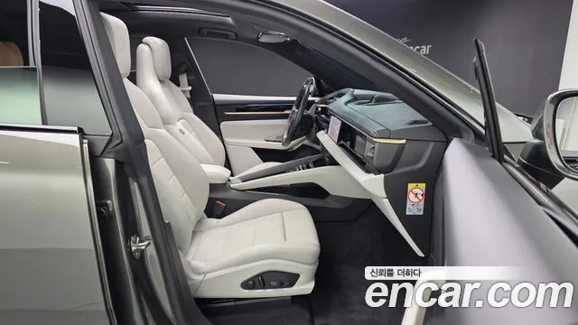 Porsche Macan 2025 — фото 16