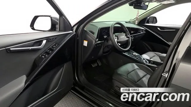 Kia Niro 2022 — фото 12