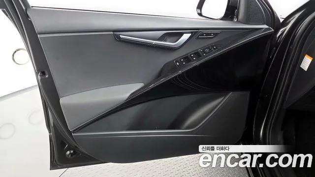 Kia Niro 2022 — фото 13
