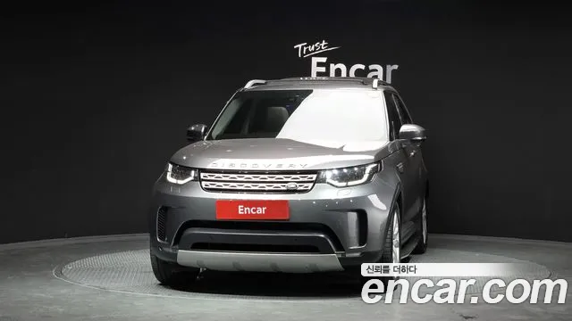 Land Rover Discovery 2018 — фото 3
