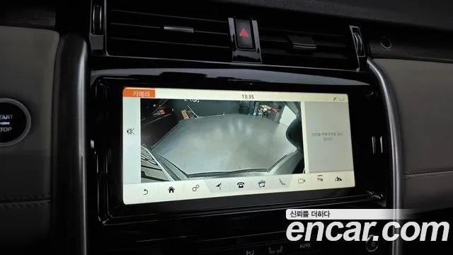Land Rover Discovery 2018 — фото 15