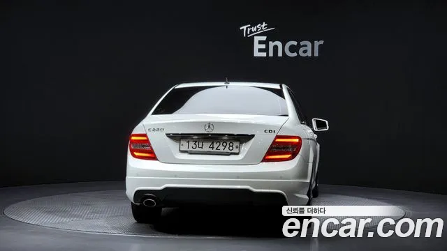 Mercedes-Benz C-Class 2013 — фото 4