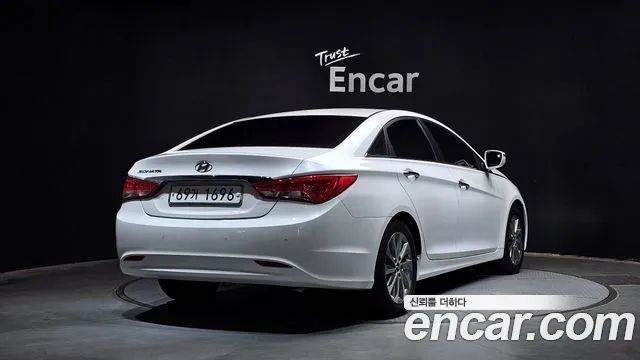 Hyundai Sonata 2014 — фото 2