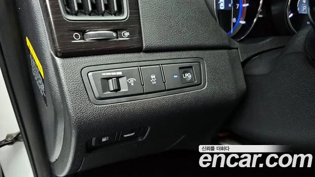 Hyundai Sonata 2014 — фото 17