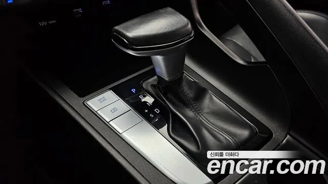 Hyundai AVANTE 2021 — фото 12