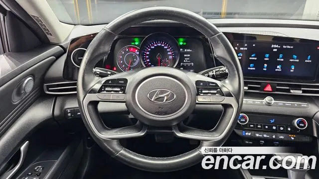 Hyundai AVANTE 2021 — фото 19