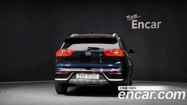 Kia Niro 2017 — фото 4