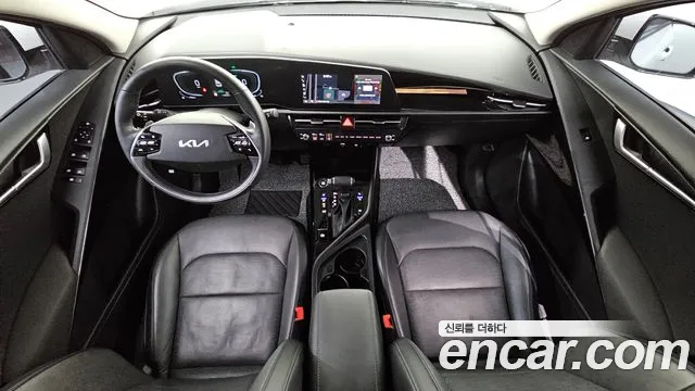 Kia Niro 2022 — фото 10