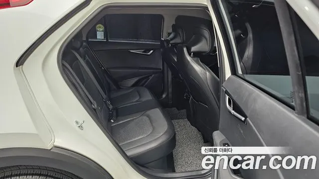 Kia Niro 2022 — фото 17
